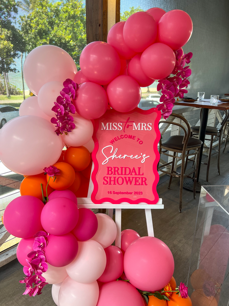 A2 Wavy Sign - Hen's Party/Bridal Shower